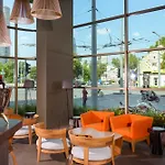 ホリデイ イン ビリニュス ホテル 4*