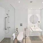 ホリデイ イン ビリニュス 4*