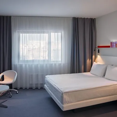 Center By Ihg Hotel