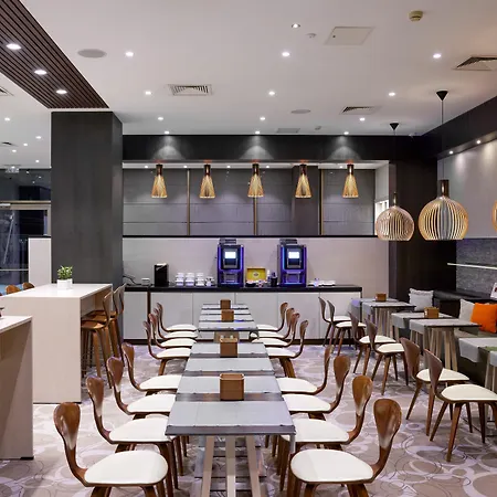 By Ihg 4* VNO