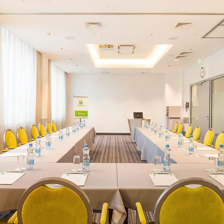 By Ihg Hotel VNO