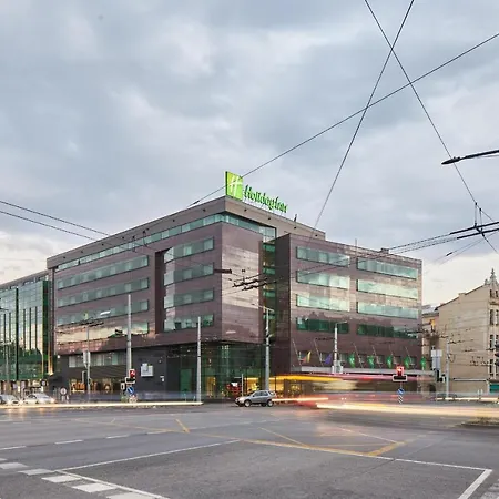 Center By Ihg Szálloda 4*