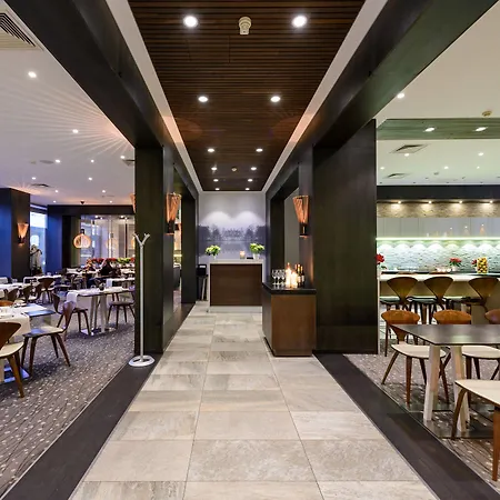 Center By Ihg Hotel 4*