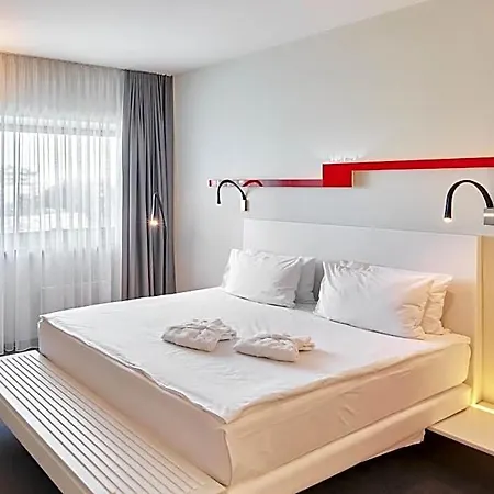 Szálloda Center By Ihg 4*