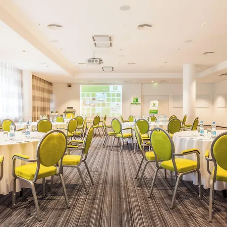 Center By Ihg 酒店