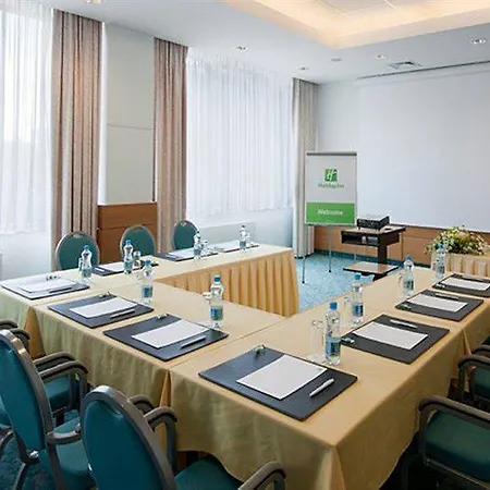 Hotel By Ihg VNO